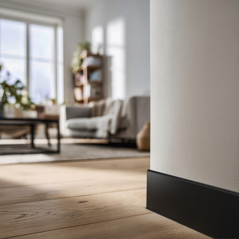 Selbstklebende PVC-Sockelleiste, glatt, 100mm, 10m, schwarz