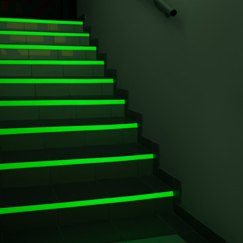 Fluoreszierendes Klebeband PVC , Leuchtband, Leuchtstreifen Selbstklebend, für Treppen, Wand, Boden, weiß, 5 m