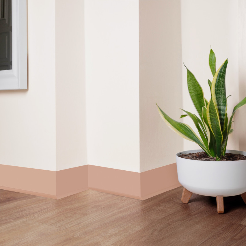 Selbstklebende PVC-Sockelleiste, 70x20mm, hellbraun