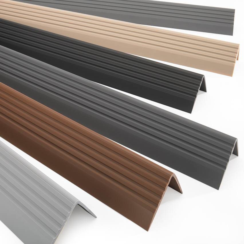 Treppenkantenprofil 50x42 mm, 150 cm, messing, Treppenprofil PVC für Treppenstufen, Treppenkantenschutz mit Rillen, Antirutsch, RGP