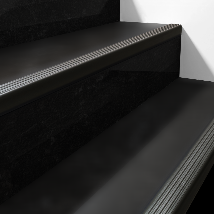 Treppenkantenprofil 50x42 mm, 150 cm, schwarz-silber, Treppenprofil PVC für Treppenstufen, Treppenkantenschutz mit Rillen, Antirutsch, RGP