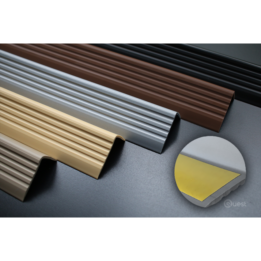 Treppenkantenprofil Selbstklebend 40x25 mm, Treppenprofil PVC für Treppenstufen, Treppenkantenschutz mit Rillen, Antirutsch, Abriebfest, ND, dunkelgrau