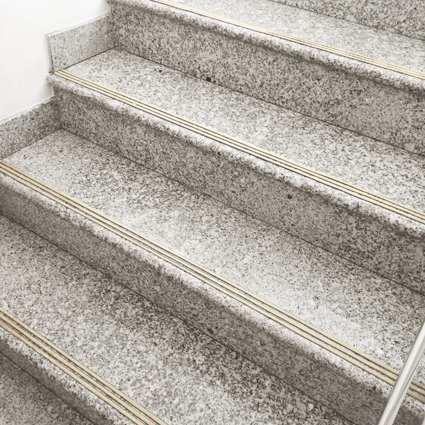 Treppenprofil für Treppenstufenrillen beige, PVC Gummiprofil Dichtung, Antirutsch