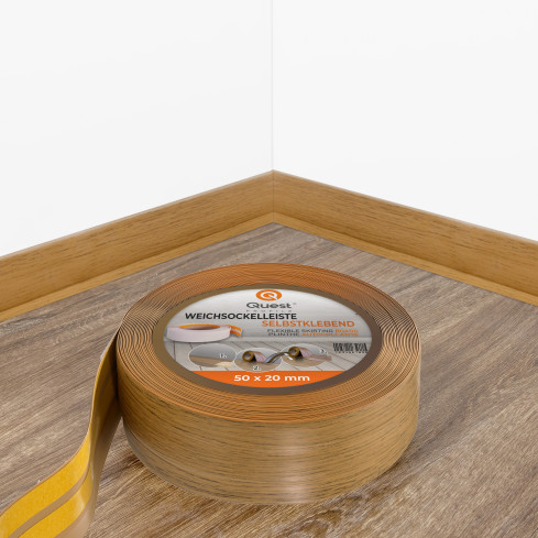 Weichsockelleiste selbstklebend 50x20 mm, flexible Wandabschlussleiste für Küche und Bad, Bodenleiste aus PVC, Dichtungsband, Eiche